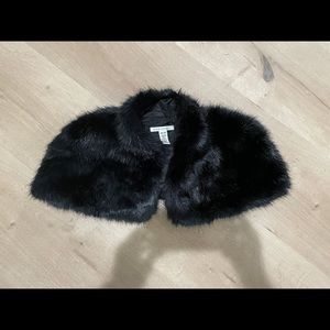 Banana Republic ladies shoulder capelet one size